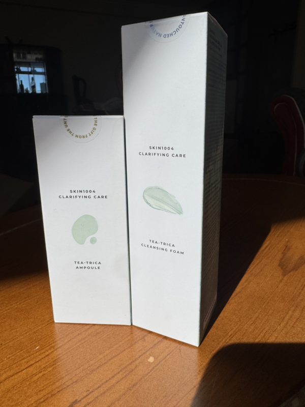SKIN1004 Madagascar Centella Tea-Trica Clarifying Care Set. Elimina acné y rojeces con calma botánica.