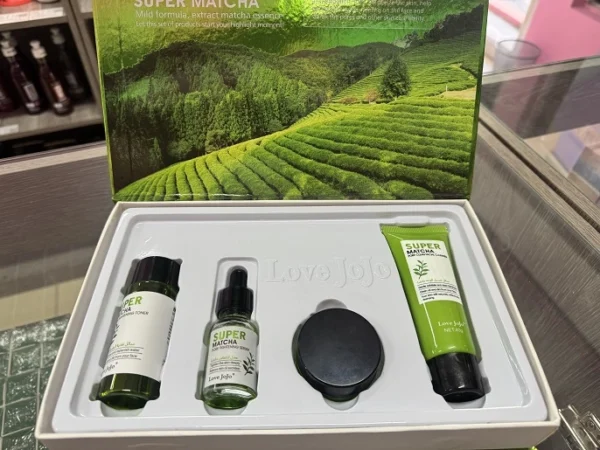 Love JoJo Aloe Vera Skin Care Starter Kit. Calma irritaciones e hidrata profundamente pieles sensibles